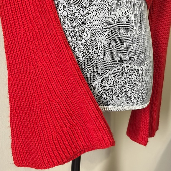 NWOT Miss Selfridge Bell Sleeve Cropped Sweater - Picture 2 of 5